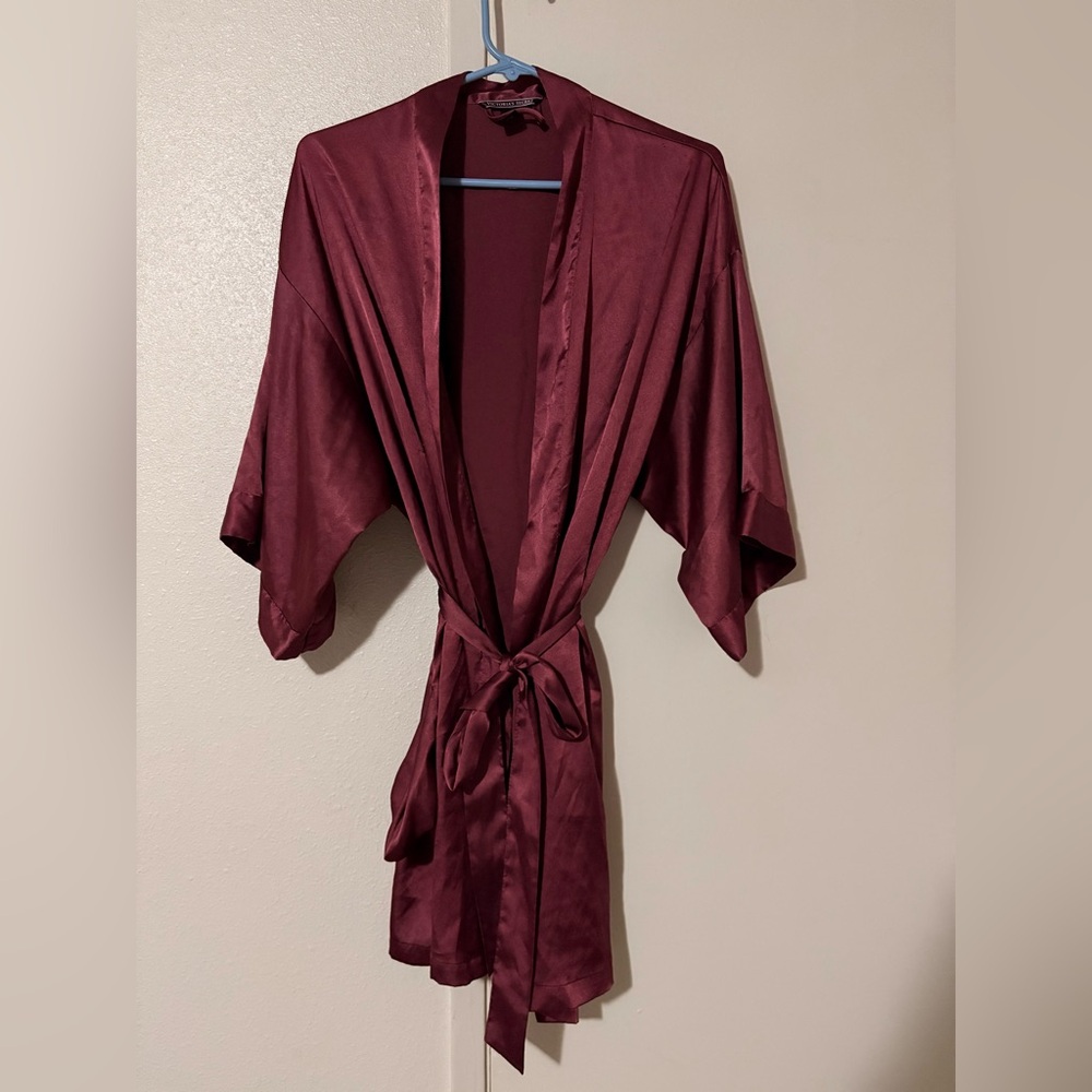 Victoria Secret M/L Luxurious Maroon Satin Robe for Women